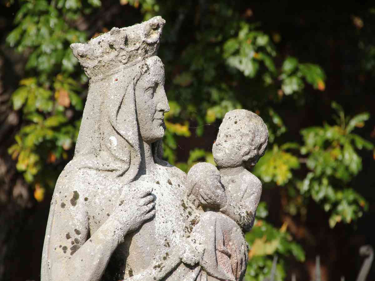 Quarr Abbey picture gallery